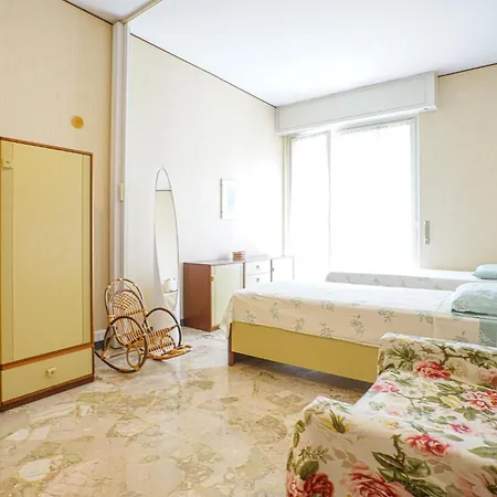 2 Bedroom In *