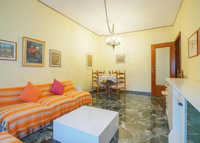 2 Bedroom Beautiful In * קאבי די לבאניה