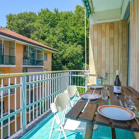 2 Bedroom In Apartamento *