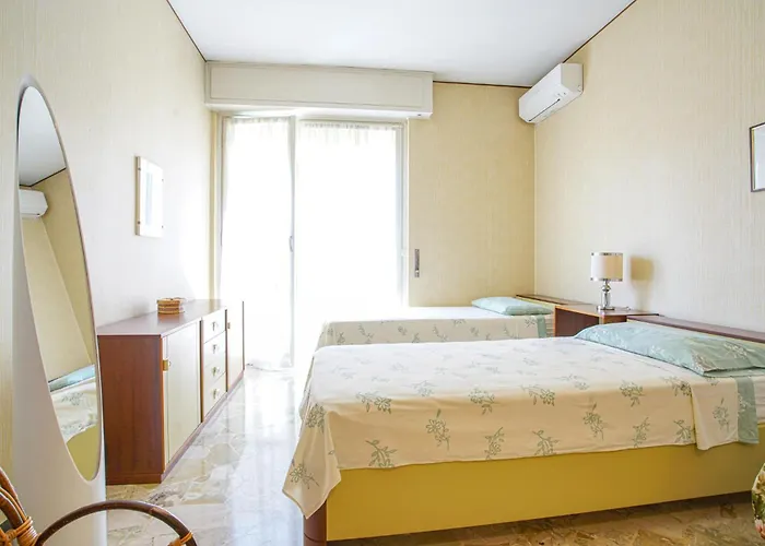 Appartamento 2 Bedroom Beautiful In *